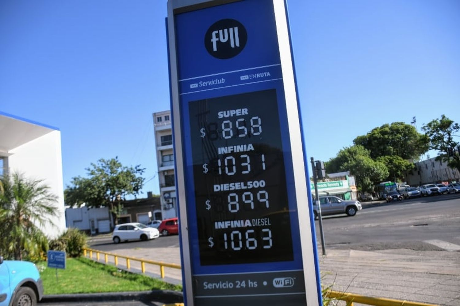 El descongelamiento del impuesto a los combustibles arranca en marzo, pero ya aumentaron las naftas en Rosario