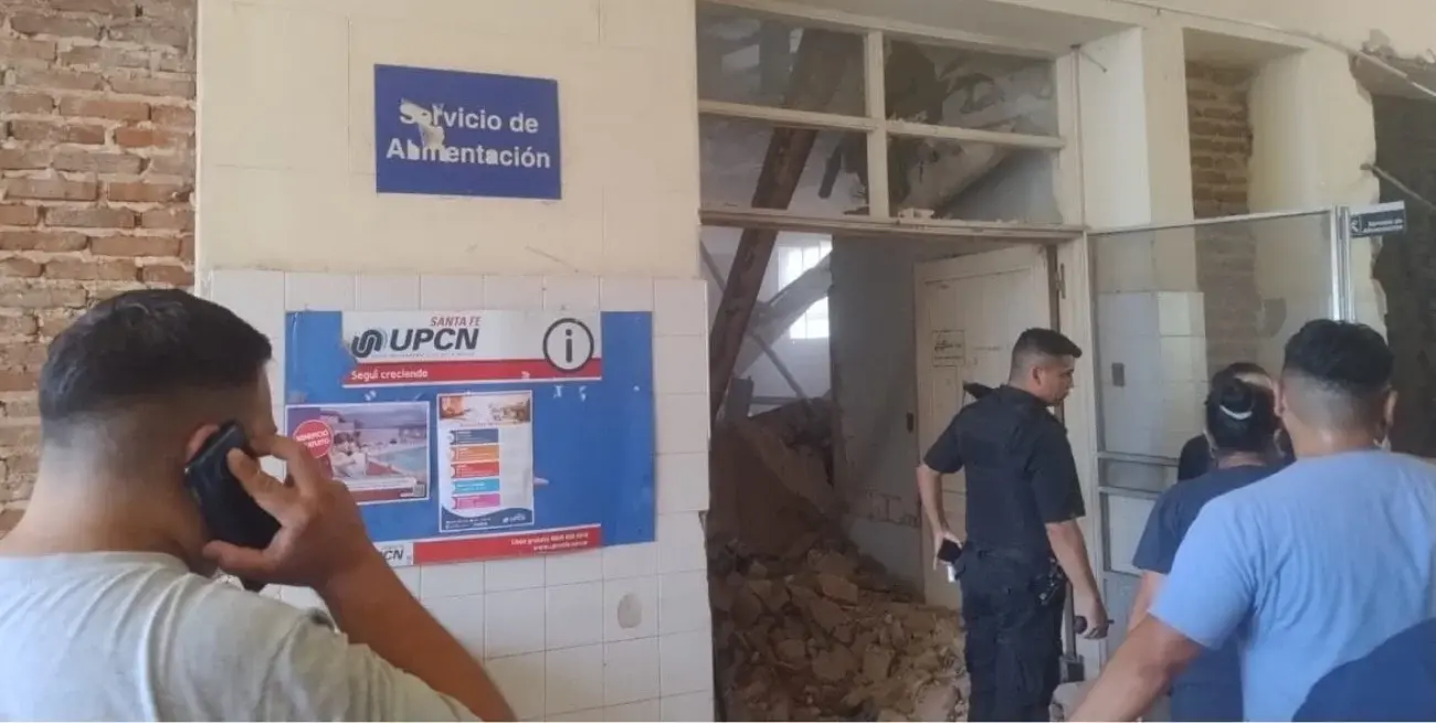 Derrumbe en el Hospital Cullen: cuatro obreros heridos en plena obra de remodelación