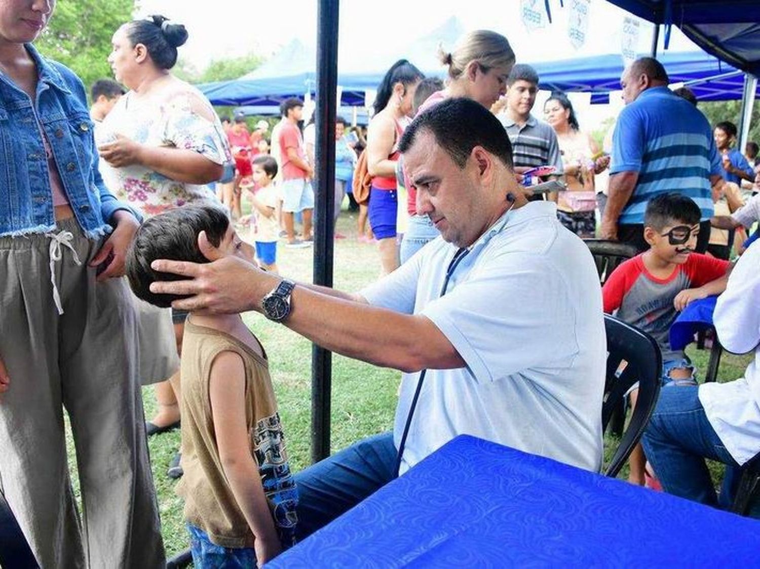 Se concretó un nuevo operativo en el barrio 1° de
Mayo, con atenciones de salud y otros servicios