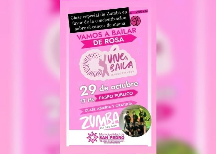 Clase de zumba a favor de la concientización del cáncer de mama