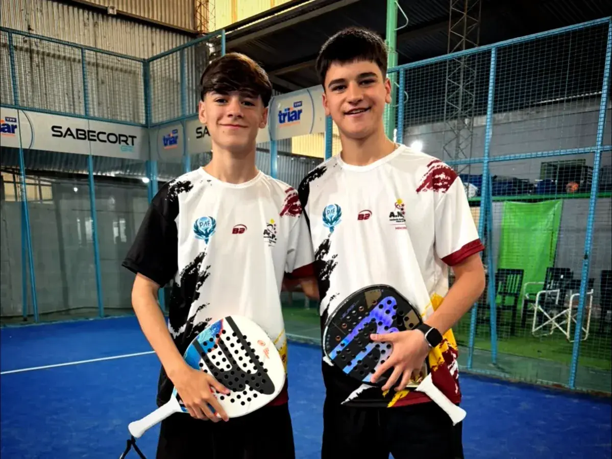 El sampedrino Bautista Solieri y el nicoleño Josué Silpituca fueron campeones en el federal formativo jugado en San Nicolás.