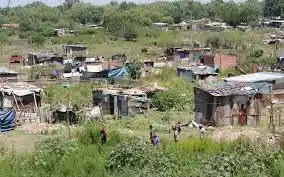 La pobreza llegó al 33,6% y alcanza a 13,6 millones de argentinos
