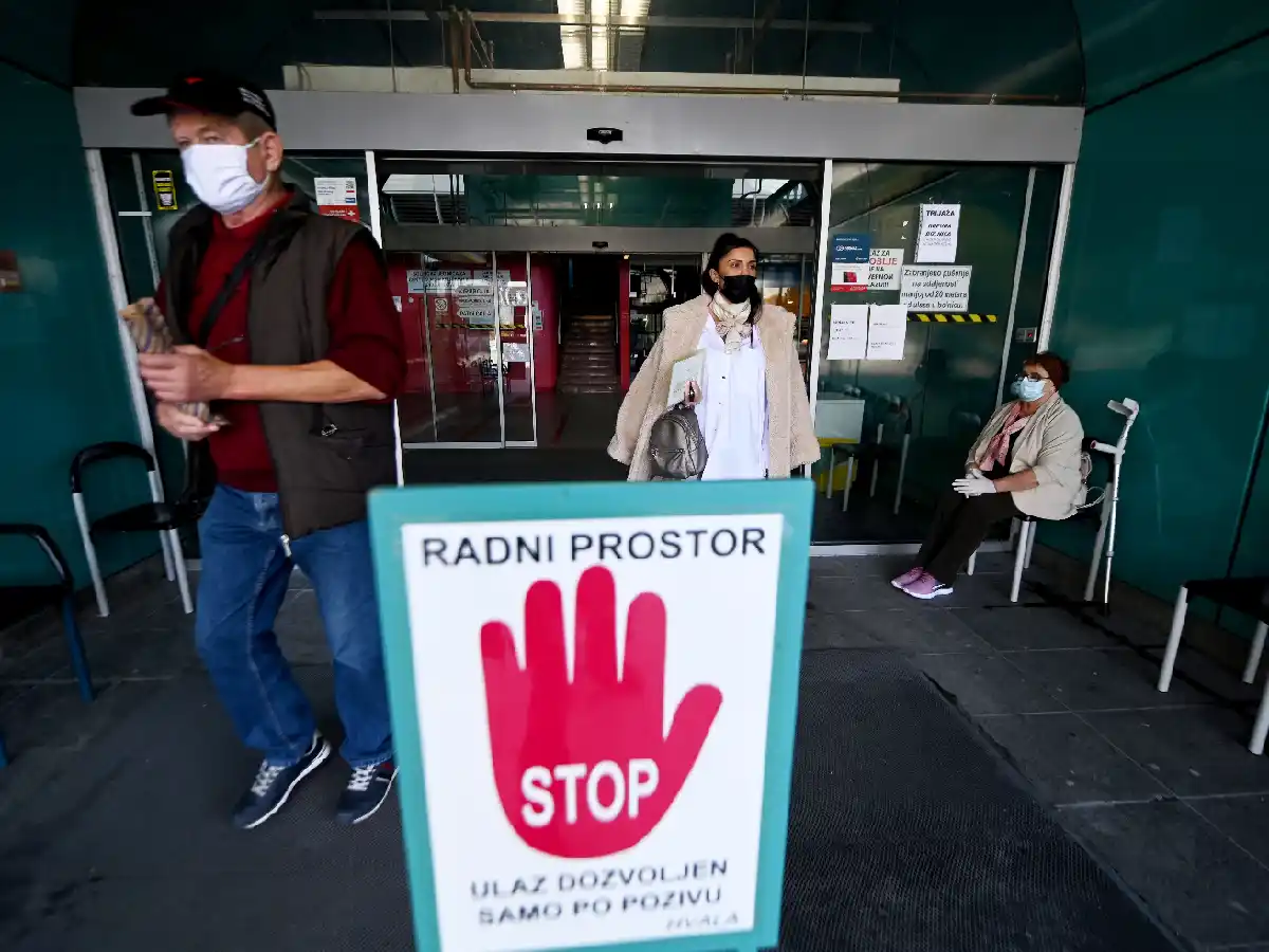 OMS: "Es plausible que termine la pandemia en Europa"