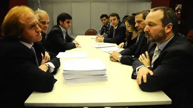 Clarín presentó su propio plan de adecuación a la Ley ante la Afsca y la Justicia