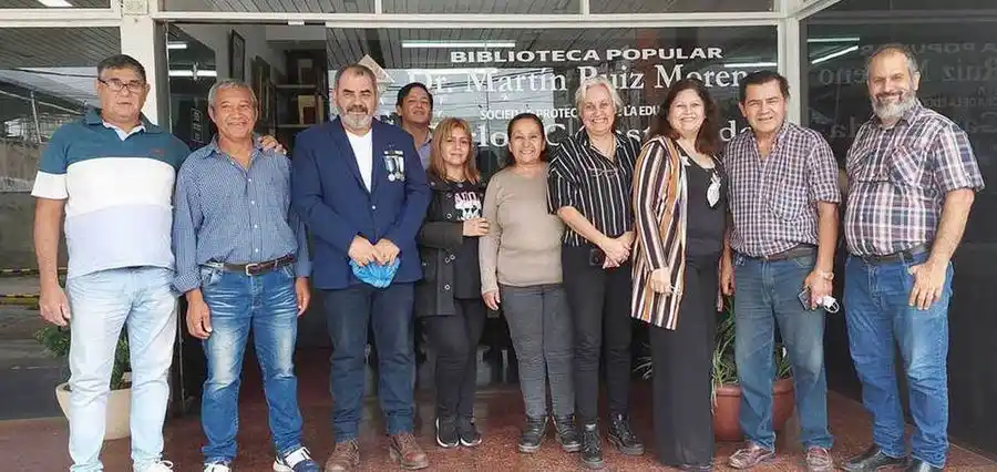 La Biblioteca Popular Dr. Ruiz Moreno 
homenajeó a los héroes de Malvinas