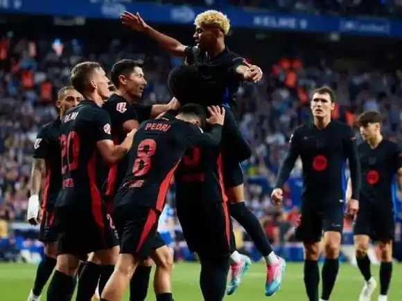 Barcelona se consagró campeón de La Liga tras vencer al Espanyol en el clásico catalán