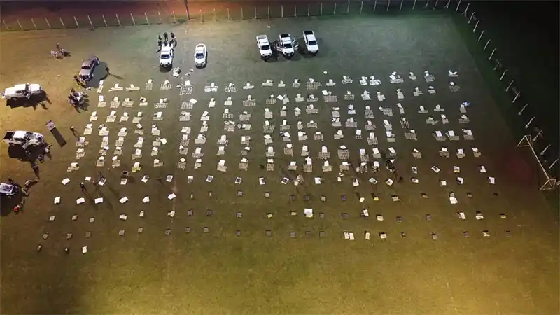 Secuestraron casi 7.000 kilos de marihuana y detuvieron a ocho personas