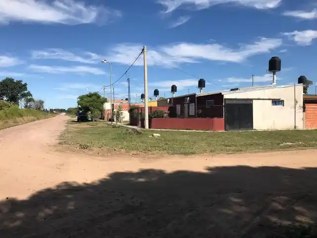 Barrio ATE: Organizados pero falta iluminación y mejorar los caminos 