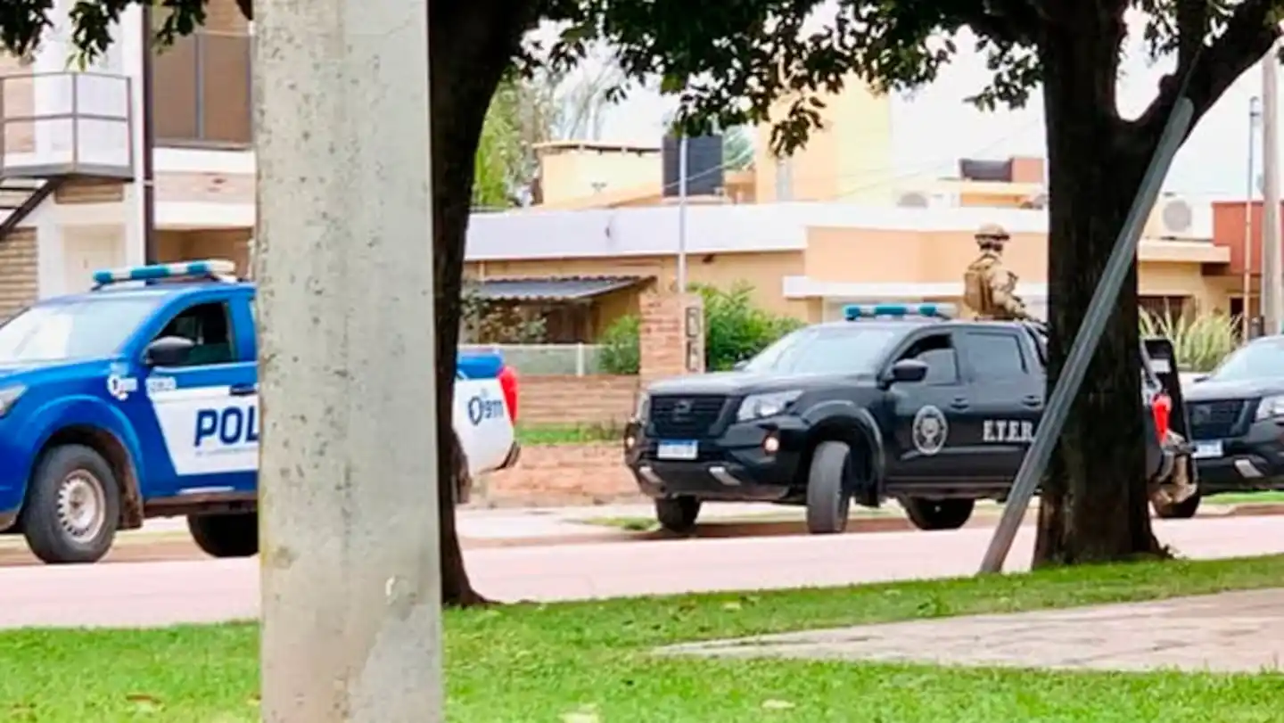 El operativo policial en Berrotarán (Foto: Franco Cejas)