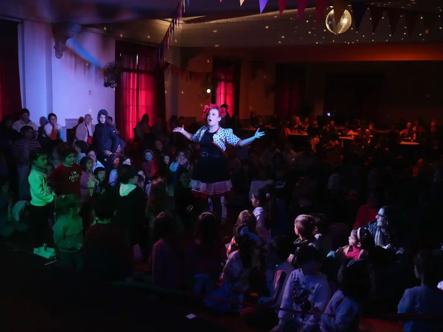 Las actividades tendrán lugar en el Teatro Ideal. Ilustrativa.