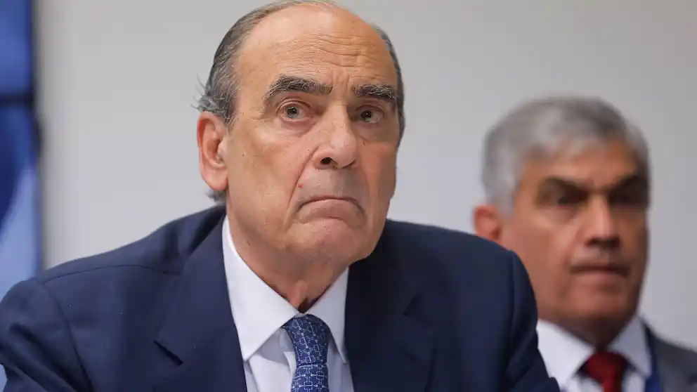 "Un paso atrás": Francos cruzó al Senado bonaerense por las reelecciones indefinidas y apuntó a un viejo conocido de LLA