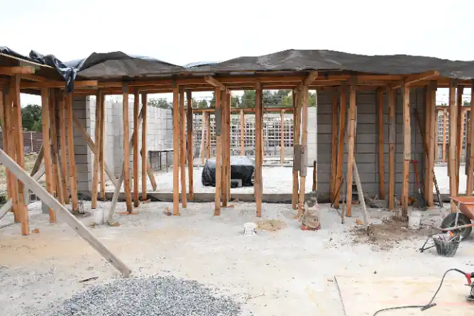 Avanza a buen ritmo la obra del Espacio Comunitario en el barrio La Esmeralda