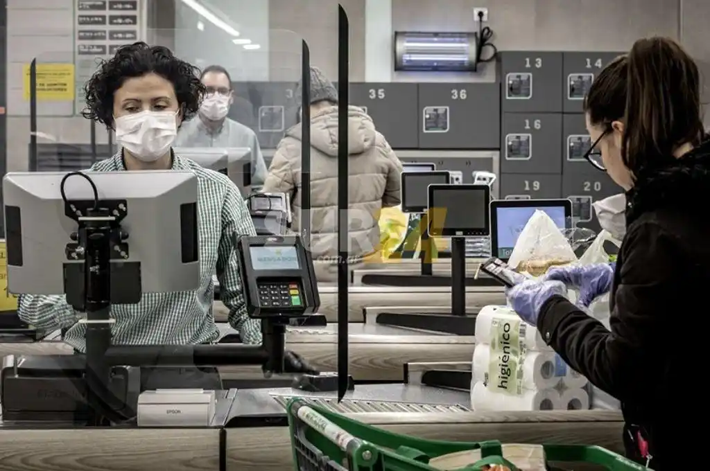 Desarrollan un dispositivo que disminuye la carga viral de coronavirus en productos