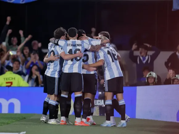 Argentina bailó a Brasil en el Monumental: goleada histórica por 4 a 1 en las Eliminatorias