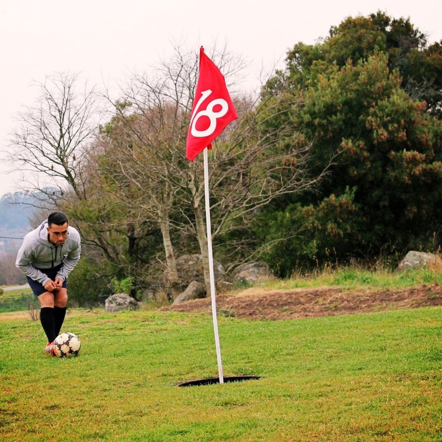 Omar Pernía, uno de los mayores exponentes del footgolf en Tandil