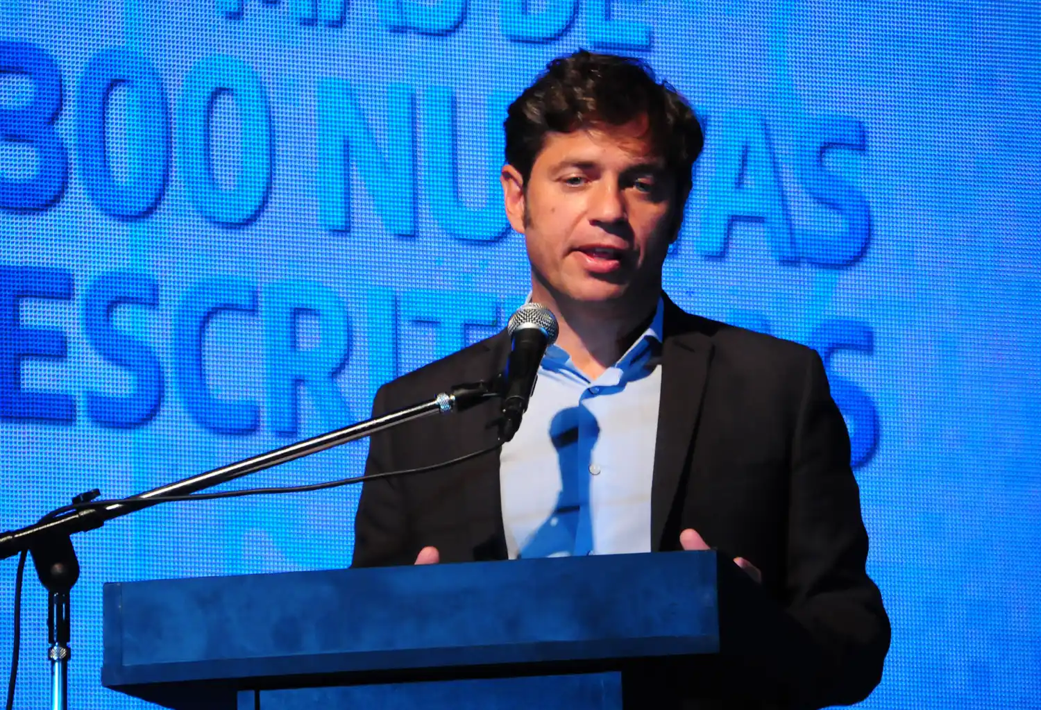 Kicillof llamó a votar por Sergio Massa y dijo que "lo que está en juego es la patria"