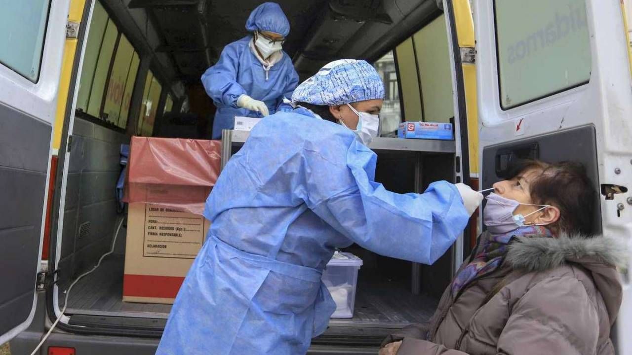 Informaron 23 muertos y 1385 nuevos casos en las últimas 24 horas