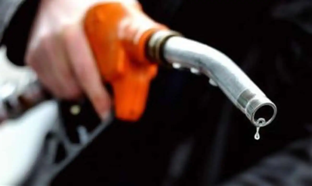 Aseguran que la nafta y el gasoil subirán en marzo por el impacto de la Reforma Tributaria