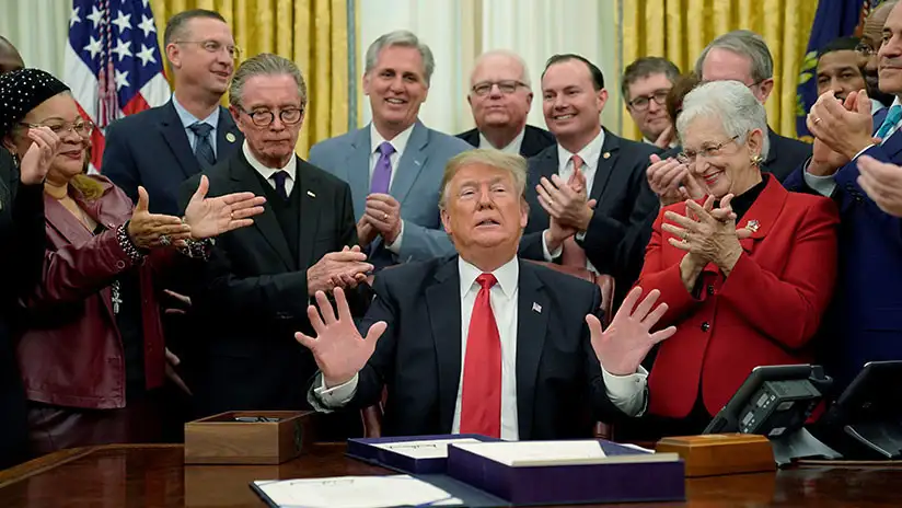 El mismo que predijo la victoria de Trump ahora dice que en 2019 lo sacarán del poder