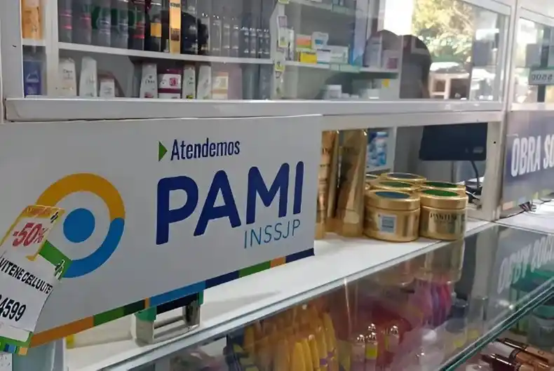 Alerta en Chascomús: Farmacias advierten que los retrasos de PAMI e IOMA ponen en riesgo la entrega de medicamentos