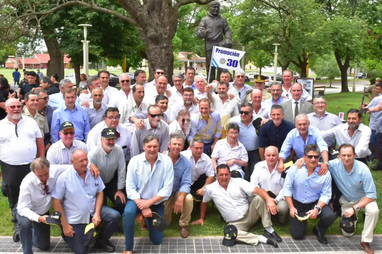 Firmat: homenajearon al Teniente Cannarsa a 30 años de su fallecimiento