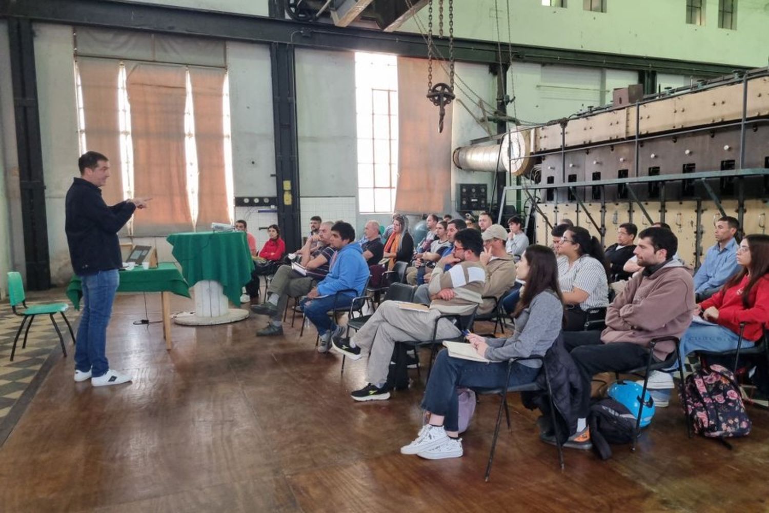 Inició el curso de panales fotovoltaicos