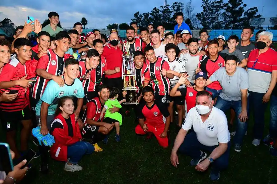 Defensores de Formosa es
el campeón del Federativo