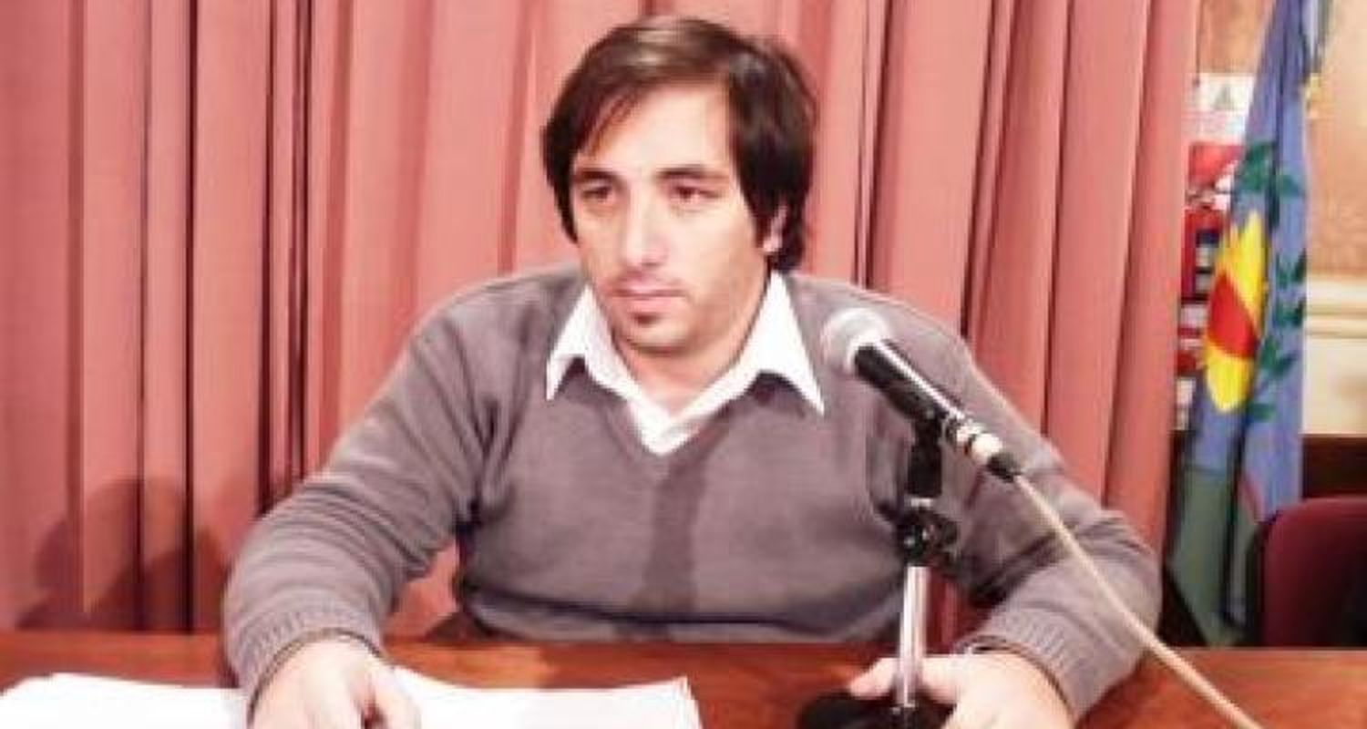 Pando: “Nosotros no negociamos con nadie para presentar este proyecto”