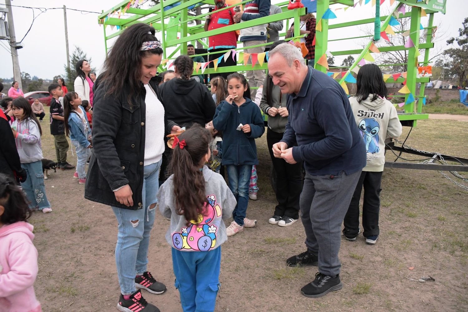 Más de 6000 familias participaron y disfrutaron del "Carro de la Alegría" 