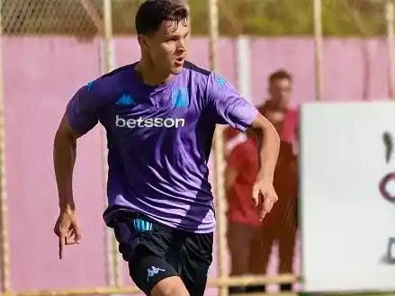 Racing visita a Gimnasia