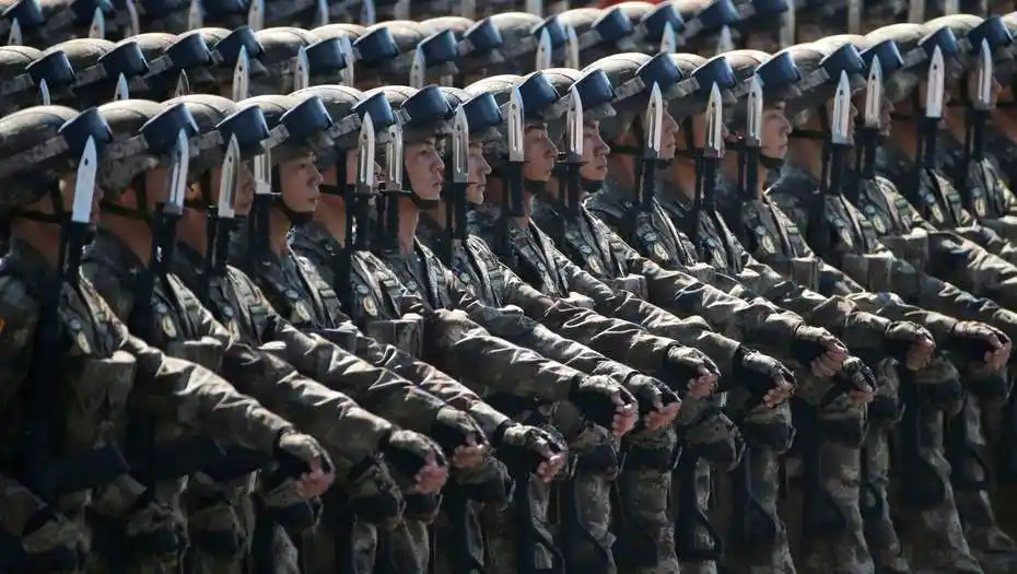 China crea un rifle láser que puede abrasar personas a casi un kilómetro
