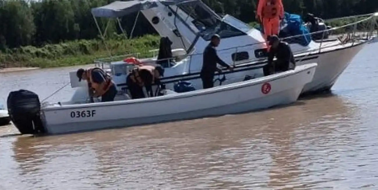 Con la desesperación en aumento, retomaron la búsqueda de Pablo Ovando y su hijo Agustín