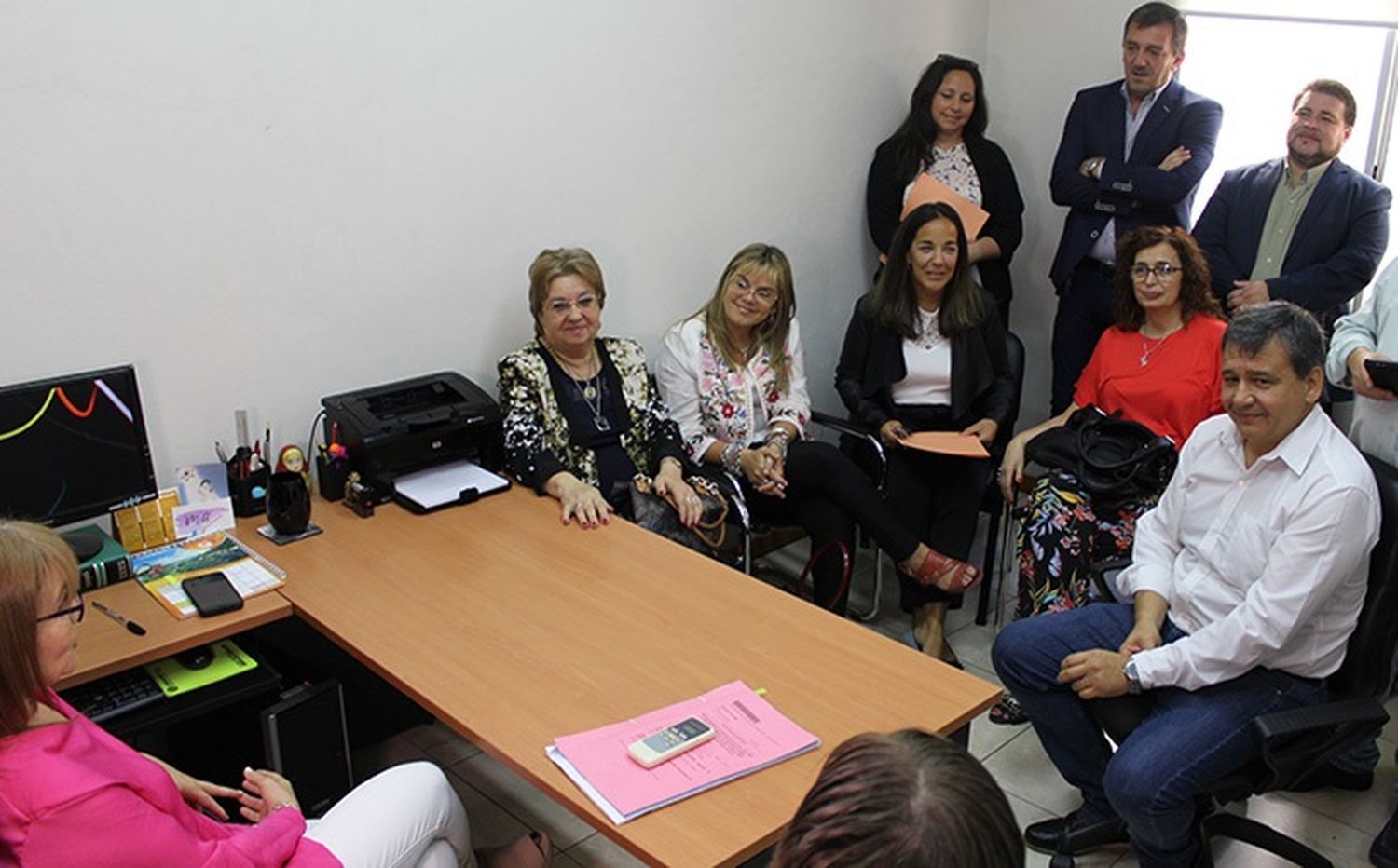 El gobierno elevó un punto porcentual la oferta salarial a los docentes