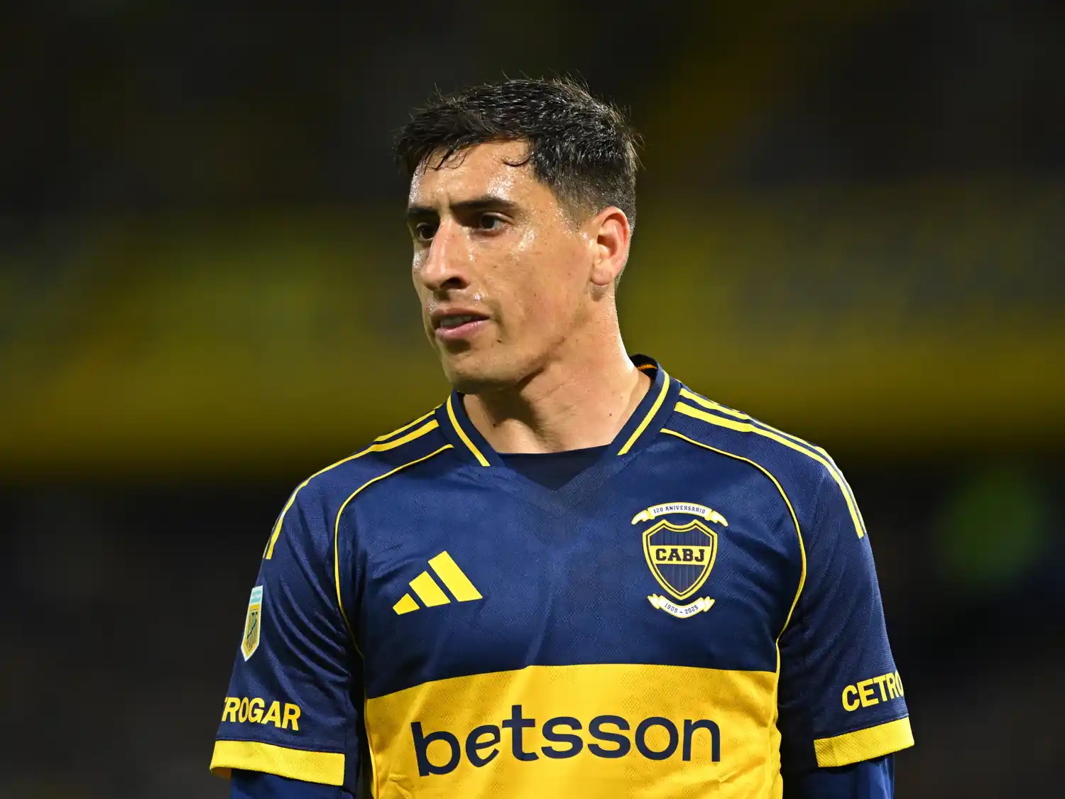 Merentiel ingresaría entre los titulares.