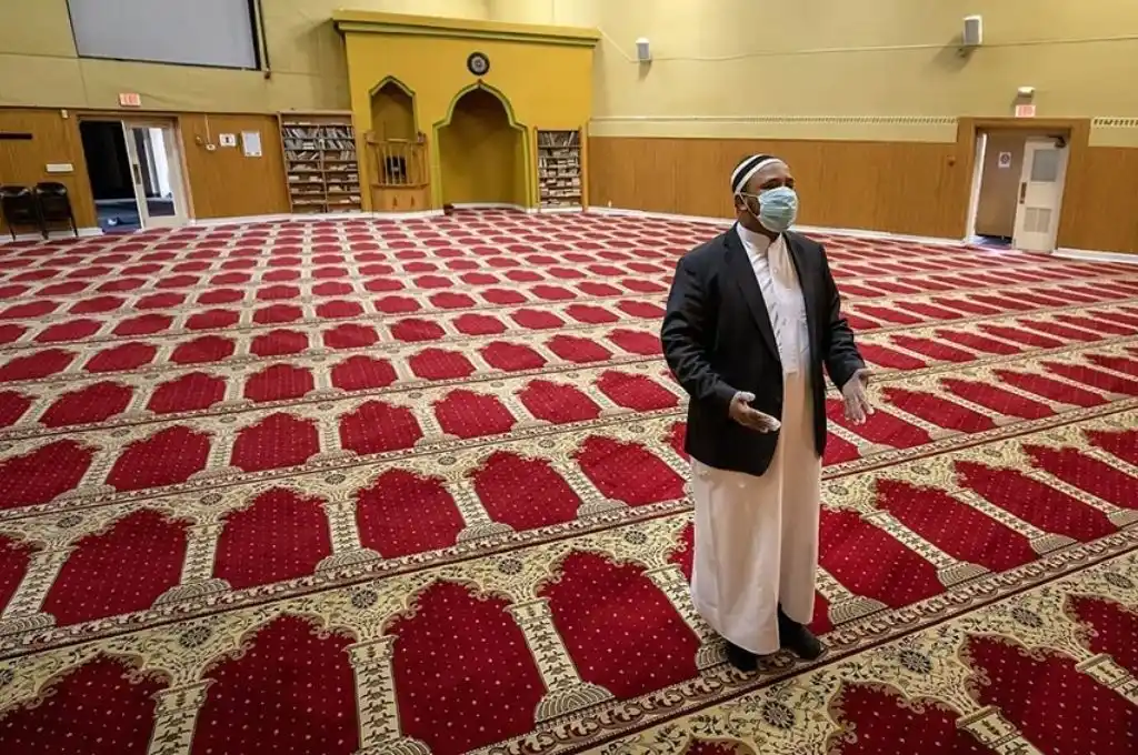 Los musulmanes comienzan su mes sagrado de ayuno bajo la sombra del covid