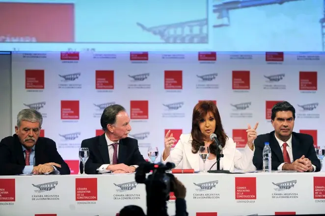 Con críticas a la oposición, Cristina encabezó acto en la Cámara Argentina de Construcción