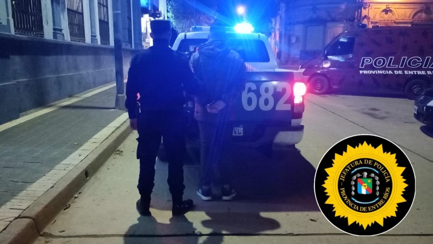 Detienen a un motociclista en Diamante tras embestir a inspectores municipales durante un control vehicular