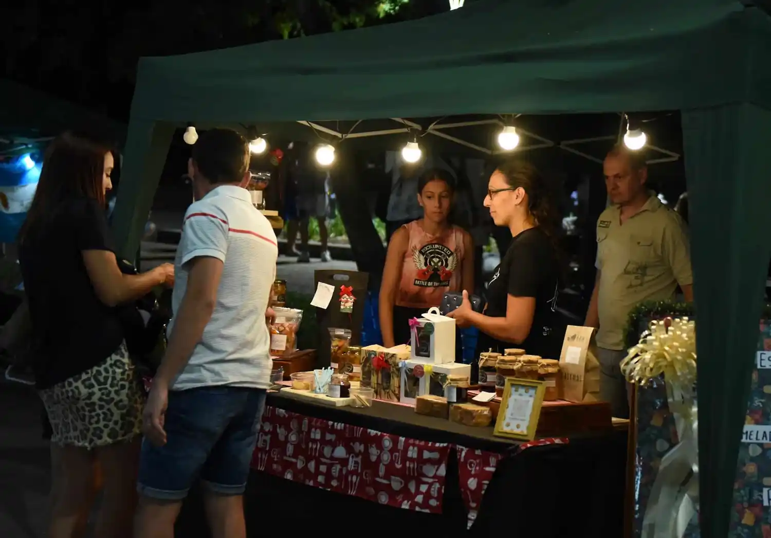 Las ventas navideñas bajaron 1,8% respecto del 2021