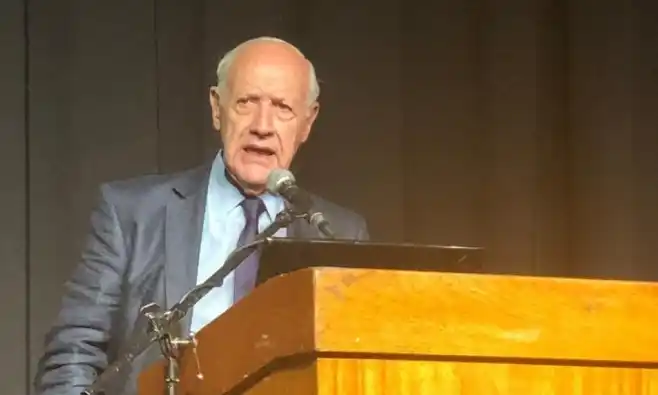 Lavagna: “Si la sociedad no cree, ningún plan económico funciona”