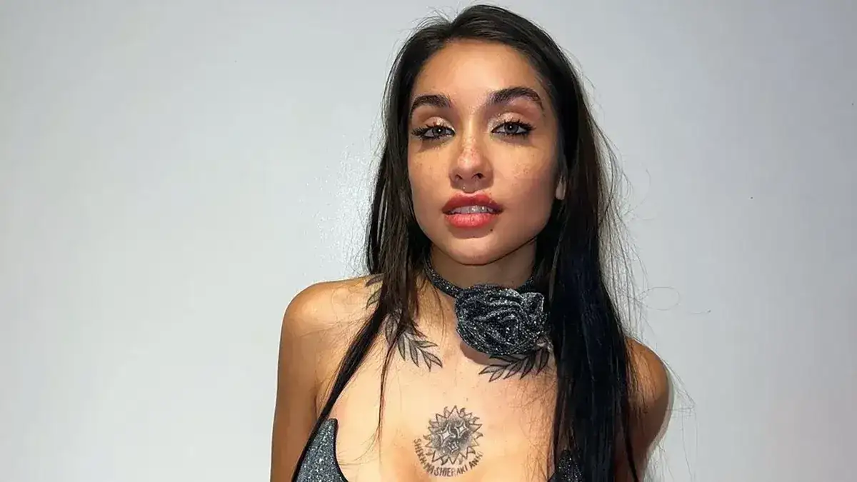 María Becerra habló de su frecuencia sexual con J Rei y sorprendió a todos en la TV española