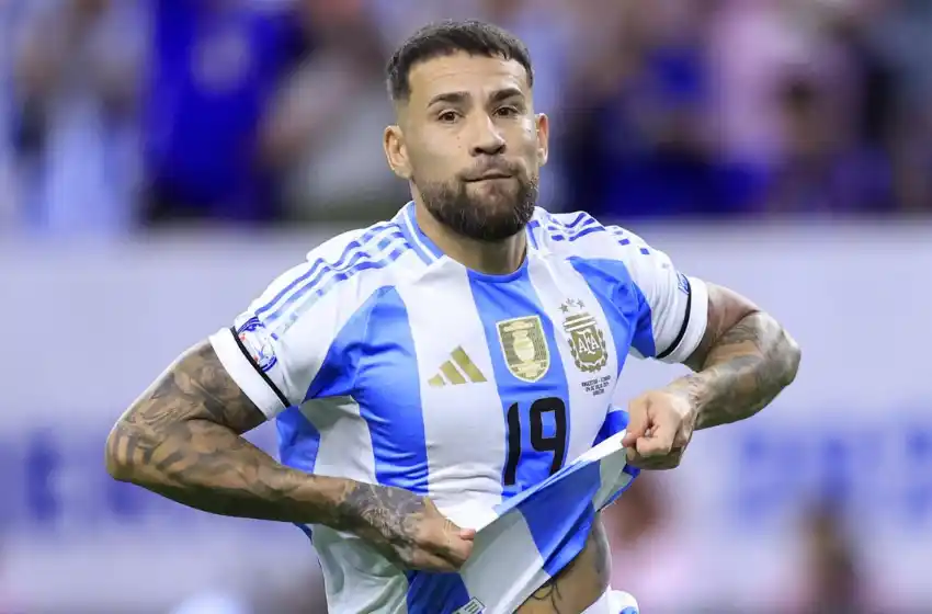 Nicolás Otamendi podría ingresar al once titular en la final para aportar juego aéreo.