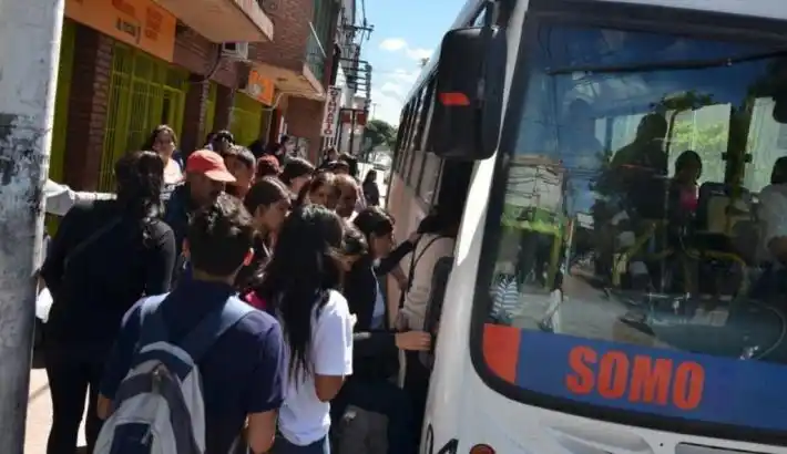 Boleto municipal gratuito para estudiantes secundarios