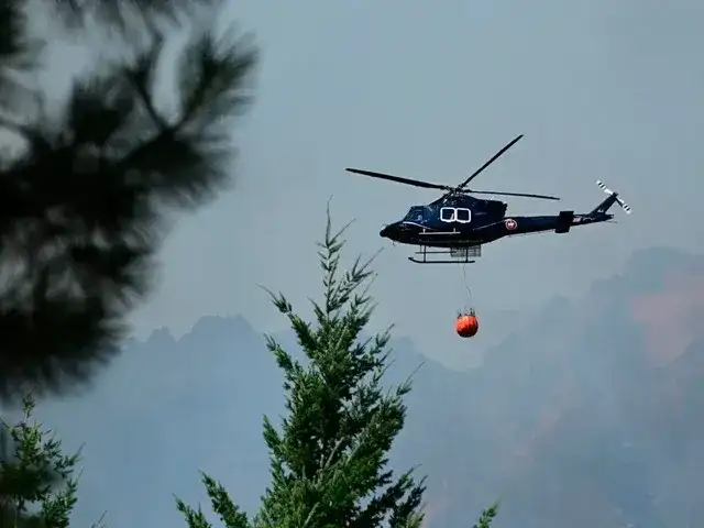 San Juan: siete muertos al caer un helicóptero de control de incendios forestales