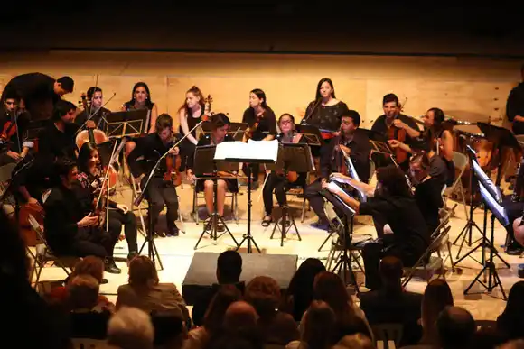 Un Instituto de Mar del Plata que aporta a la cultura con clases gratuitas recibió 3 millones de pesos de luz