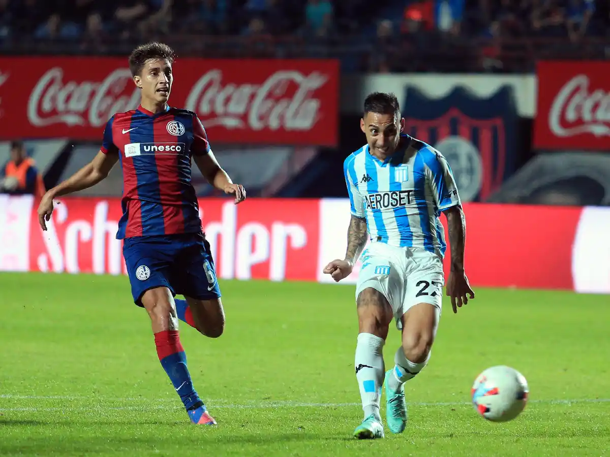 Racing empató y se aseguró el primer puesto de su zona 