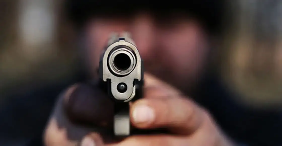Lo condenaron a prisión por montar un arsenal con armas de guerra en su casa