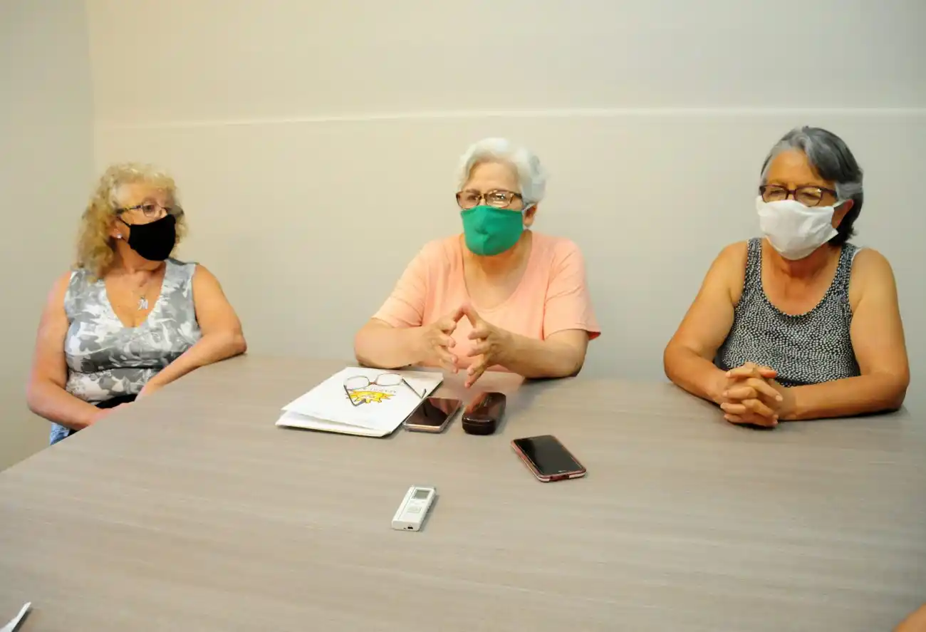 Municipales jubilados reclaman que les paguen  dinero que les adeuda el IPS 