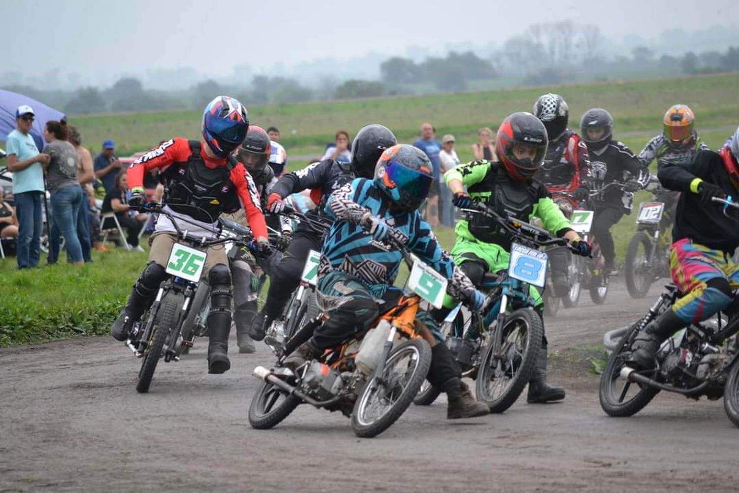 Buena labor de representantes locales en el
torneo de Motociclismo en Gualeguaychú