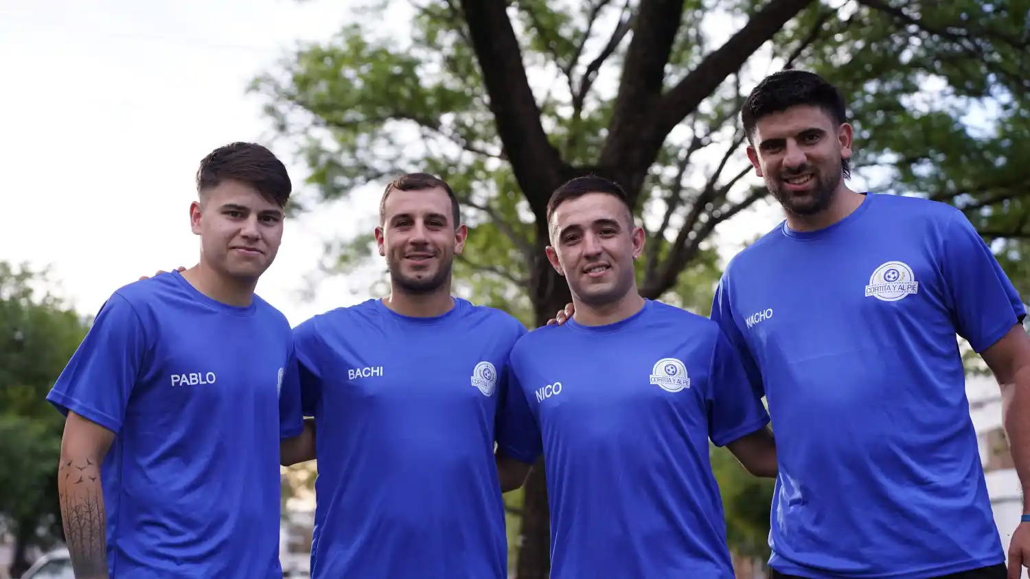 Parte del plantel de profes de “Cortita y al pie”.