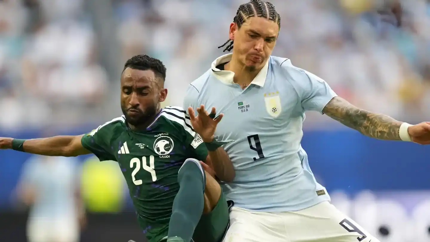 Uruguay mereció más, pero Arabia Saudita le negó el triunfo en el debut de la Copa del Mundo. Foto: AFP